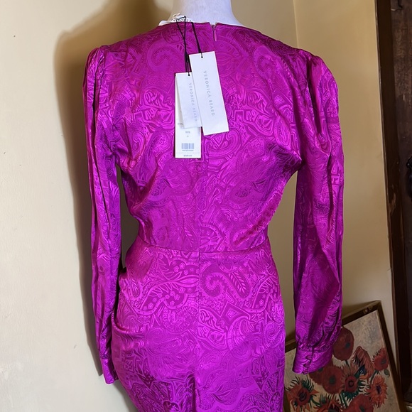 VERONICA BEARD Size 6 Weiss Dress Silk Bright Magenta VNeck Ruffle Slit $698 NWT - Picture 13 of 16